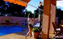 Full porn collection: Latina adolescente Tiffany Doll deixa garoto da piscina transar com...