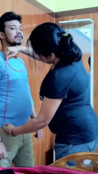 Hot Indian Desi Girls Ladies Tailor Was Measuring the Boy Seeing Shop Empty They Had Sex