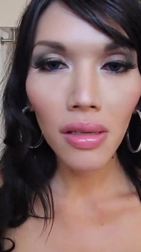 Exotická Eva Lin dostane svou dávku análu s velkým pérem
