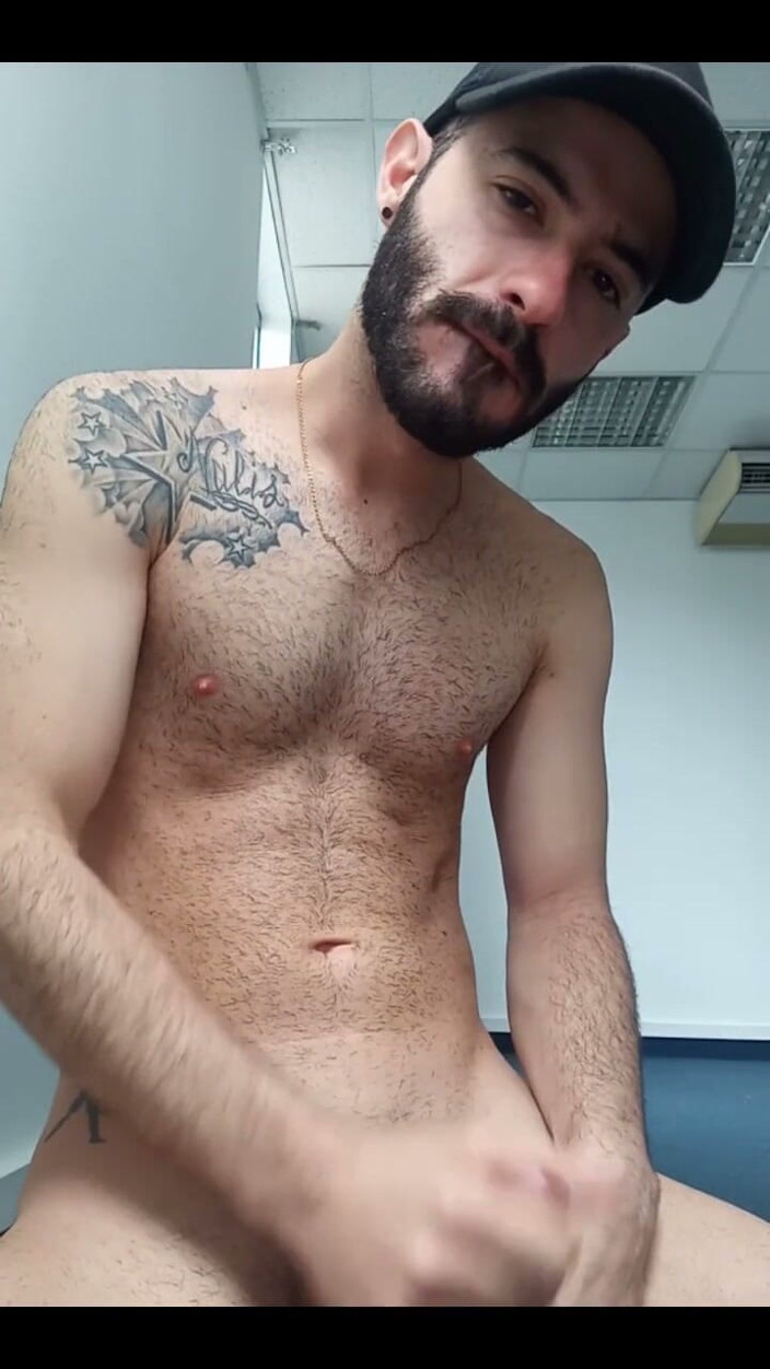 Leandr Joc: Mi sono portato via per il momento e ho finito...