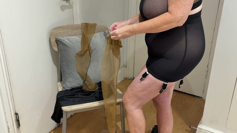Aunty Sandra vintage girdle queen: Tía Sandra En Verdadero Faja Vintage Vgq78