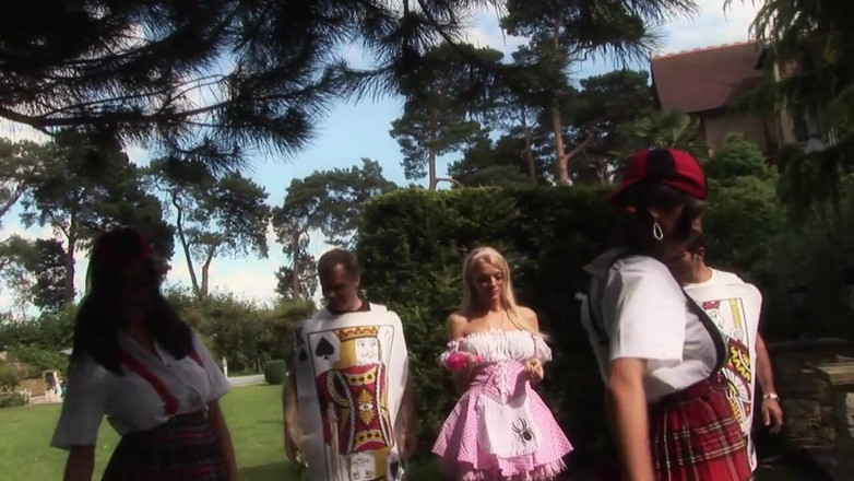 Out Sexxx: Garden Sex with Friends