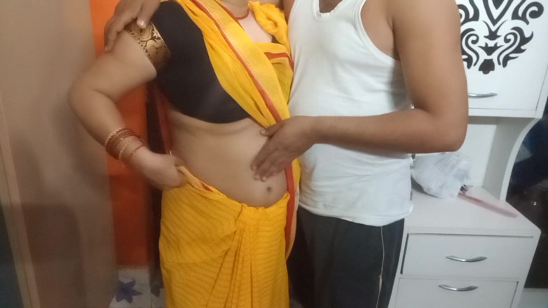 Manjushukla: インドのかわいいバービーの恋愛