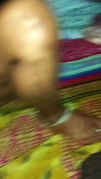 Indische hete Tamil Savita hardcore seks na lange tijd olie gebruiken voor grote pik
