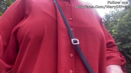 Mary Di: Risky outdoor squirting masturbation