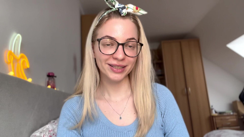 Goddess_Bella_Rae: Saya MengeringkanNya sebanyak $5329 dan Beg New Ysl! (Findom Story)