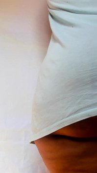 Cewek pantat bahenol udah siap dientot - close up sampai crot...