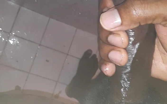 Black guy: Jerking off S6 E5