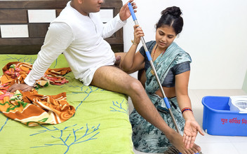 Sexy Komal: When Komal's Landlord Bima Was in the Lawsuit, I Mopped...