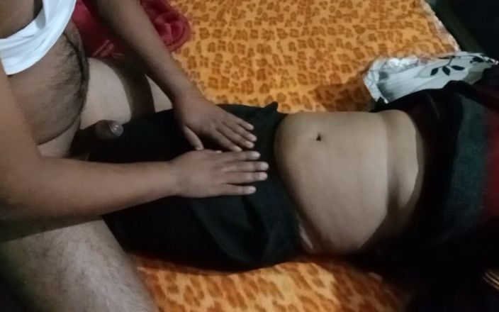 Manjushukla: Het lieve poesje neuken van nieuwe hete en sexy Bhabhi.