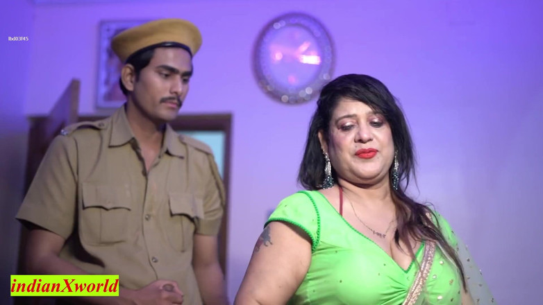 Indian Xshot: Hermosa Chica Hace Sexo Repentino Con El Guardia Del Hotel!...