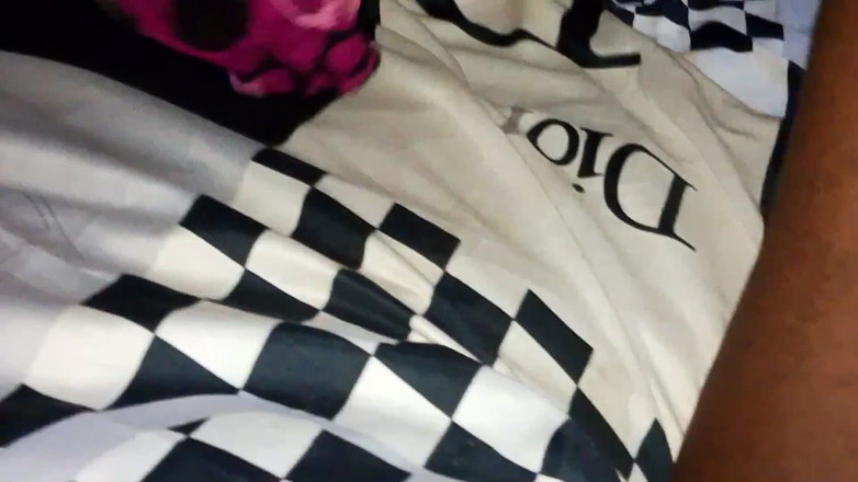 Masturbator emmy: Наблюдаю за моими сладкими соками после разряда