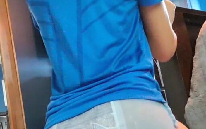 Kinkytwinkpamps: Twink încurcă scutece în timpul antrenamentului