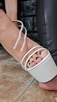 Lesbian Feet Domination Latina Babes