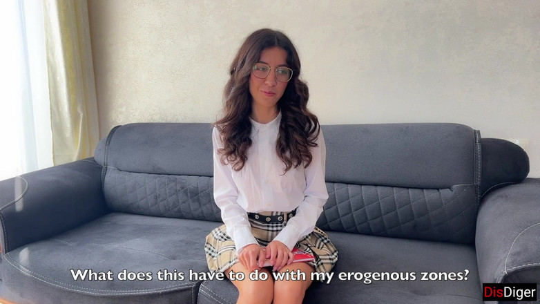 Dis Diger: Fata nu poate pronunța niște litere și apelează la un logoped...