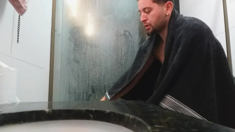 Marcosninfo: I Took a Shower and Rubbed Soap on My Flaccid...