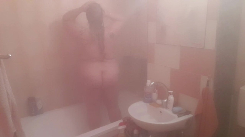 LoraBbw: दृश्यरतिक को आश्चर्य हो जाता है/सौतेला बेटा मुझे देखता है