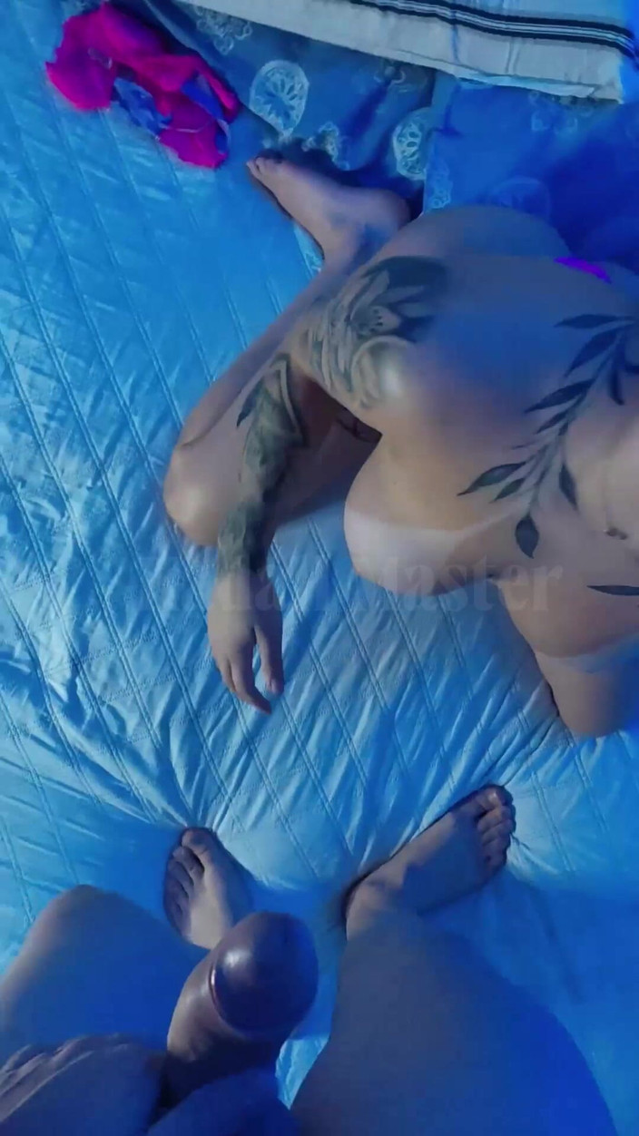 Kadall Master: 빨간 머리 여자가 꽉 끼는 걸 빨아주고, 내가 다 길들이기 전에