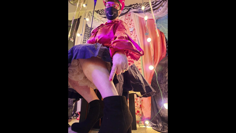 Miss Lacy Duval: Adore mes pieds