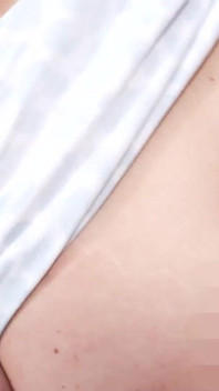 한국에서 알바하는 외국여자들한테 집적대는 영포티