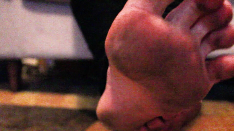 Campsissyboi: Lick My Dirty Feet