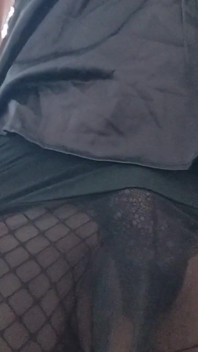 Transe transvestiert für dich in schwarzen dessous