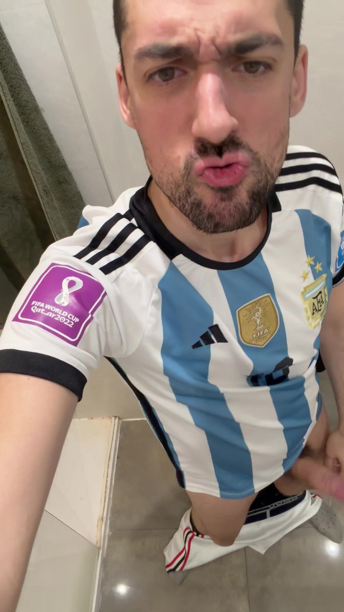 Liam Harding: Hot Stepdaddy Jerking off Showing Big Cock