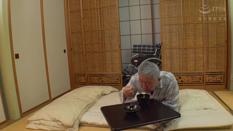 Raptor Inc: The naked home care worker: Kaoru Shimazu