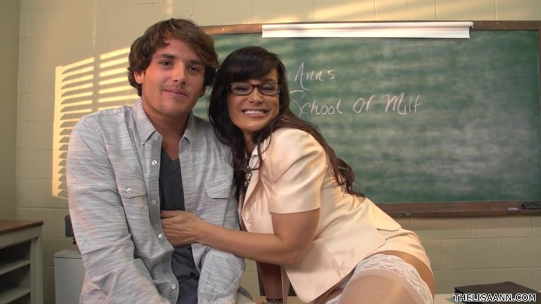 The Lisa Ann: Lisa Anns Colegiul de MILF Bts
