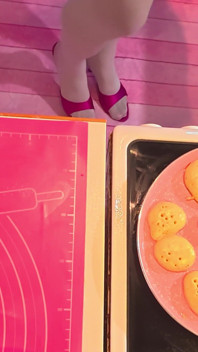 In the Kitchen, Pancakes.
