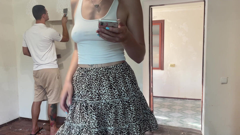 HotPrincessUA: Esposa seduz enquanto seu marido está em casa plug anal,...