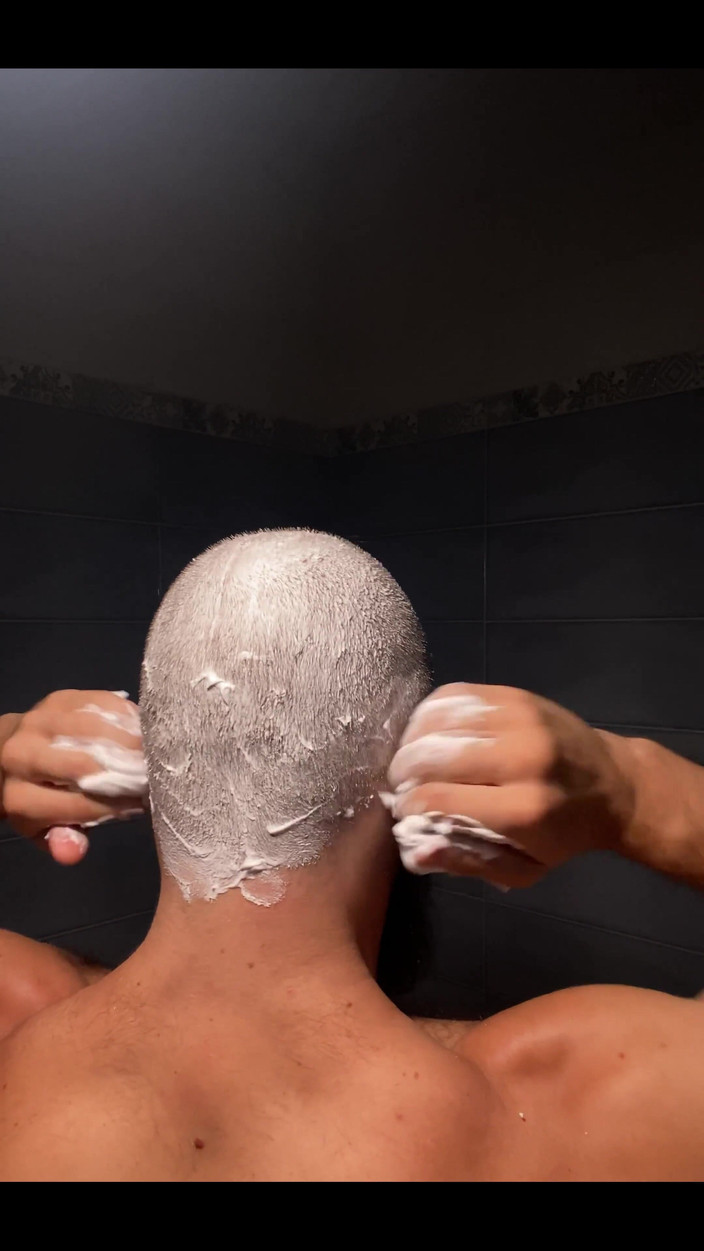 Mister Stone: Asmr video von mir beim kopf rasieren