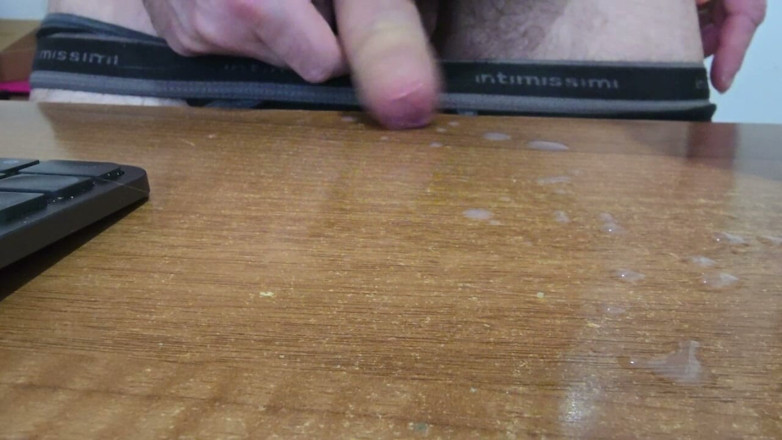 Jordance: Extreme Handjob in the Office of Cocky Romano Cumming to...