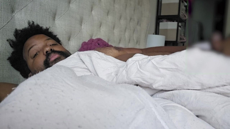 Eddie Venezuela: ausat pitaaji ne apni subah ki lakri ko philmane ka...
