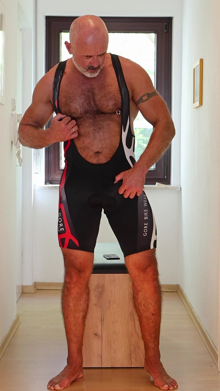 Mike Gross: Fun in Cycling Gear