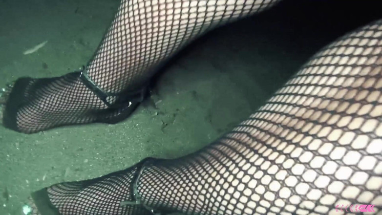 Nylondelux: Medias en el bosque oscuro