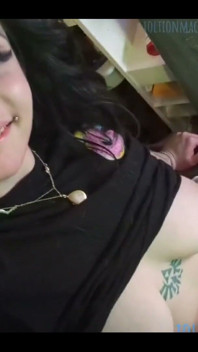 Would This Distract U While Ur Playing Videogames?