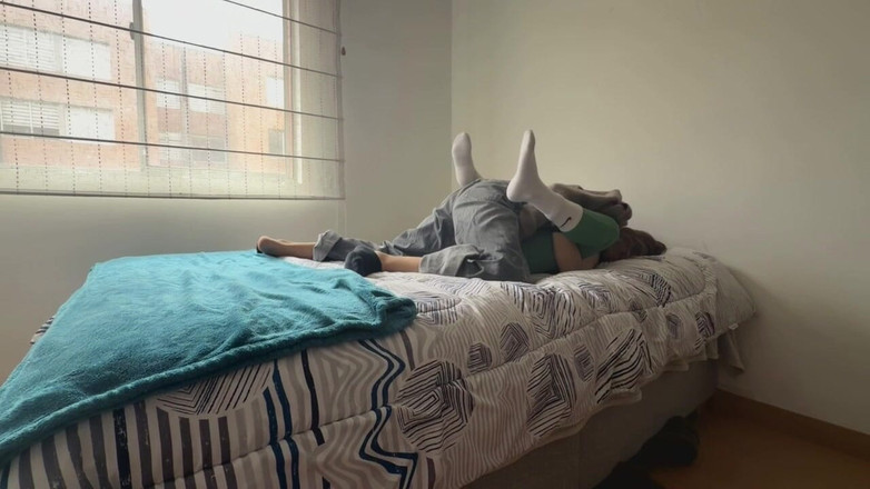 scarlettandc: Ти не уявляєш, як мені збуджує, коли я трахаюся з лесбійкою