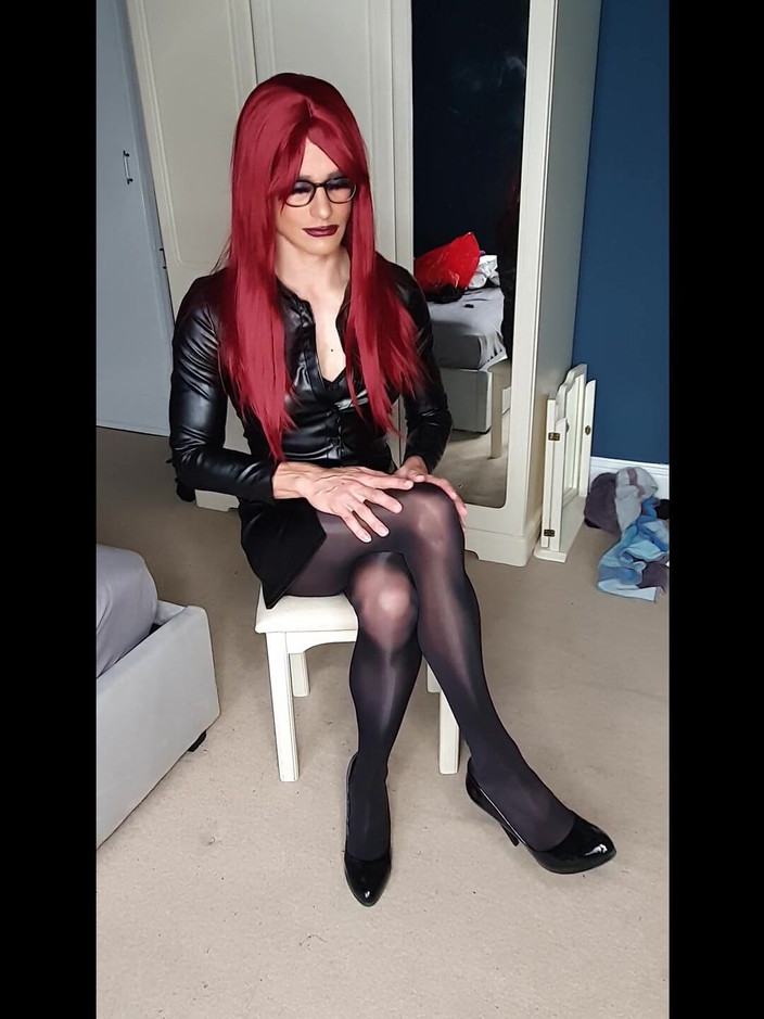 JessicaXD: Deri gömlek elbisesi içinde böyle bir fahişe