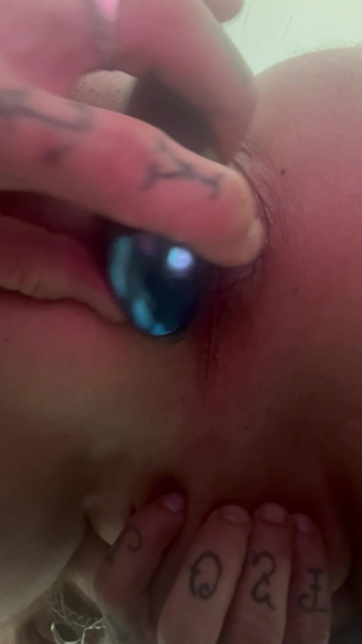 Lost Leo productions: Lồn người đàn ông ướt át