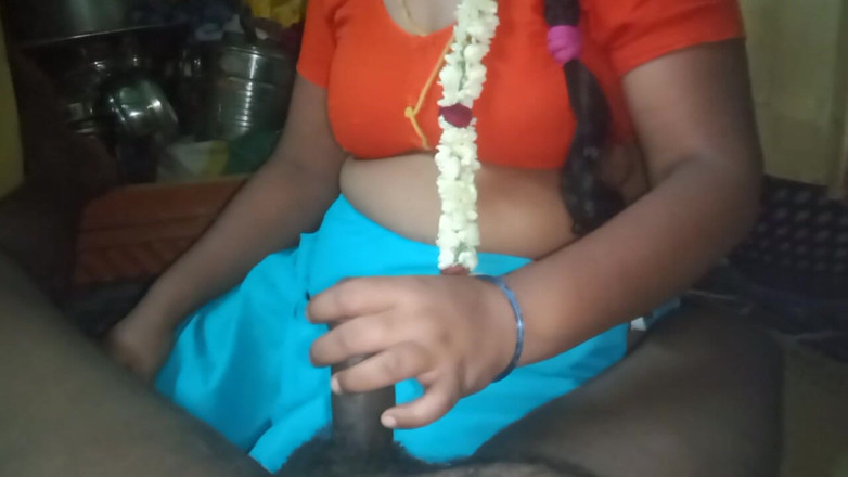 Priyanka314: Tamil Bhabhi mycket het avsugning i indisk hemlagad