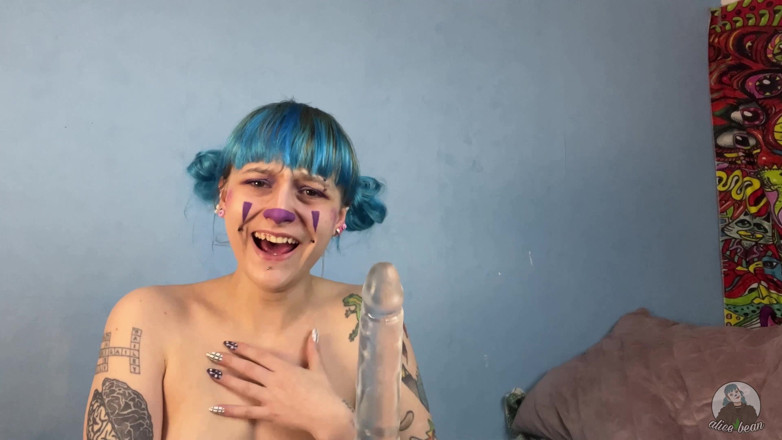 Alice Bean: 자지를 수축하는 광대