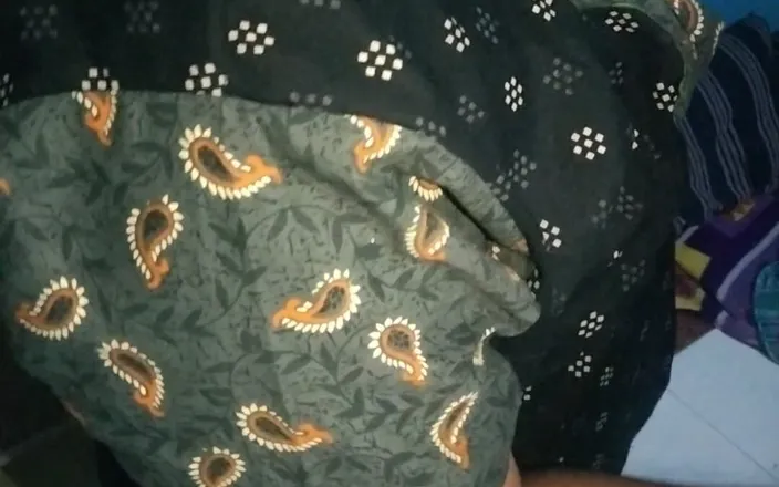Benita sweety: Chocolate Liking Hot Talking Video