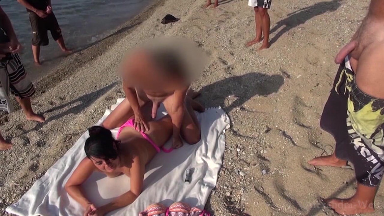 Alexandra Wett: Hromadné šukání na Banana Beach se zárukou stříkání