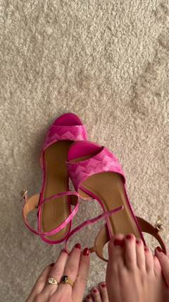 Velvet Witch 87: पैर पारखी के लिए फिटिंग