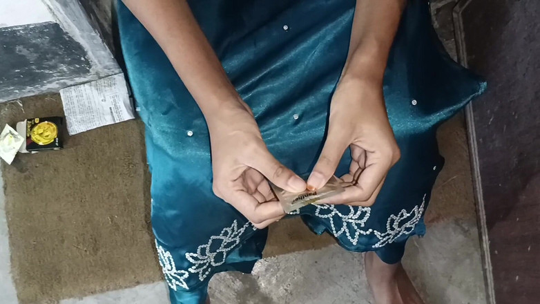 Shila akter: मैं अपनी नई भाभी को पहली बार अच्छी चुदाई देता हूं