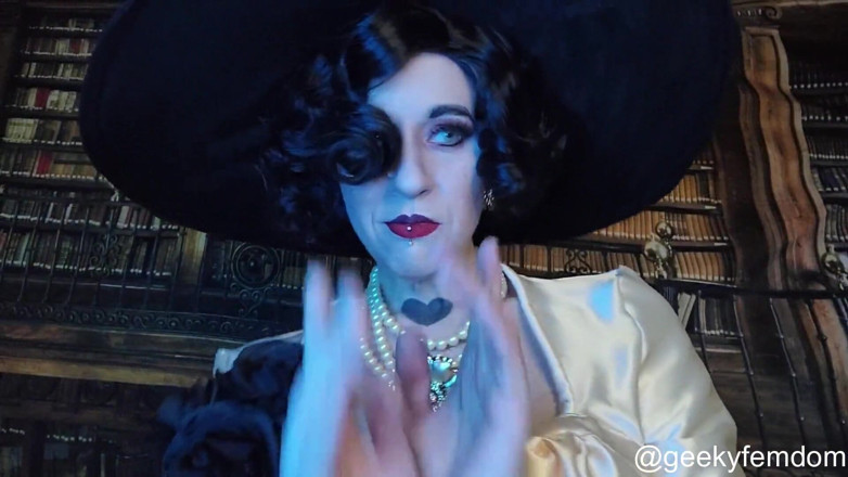 Geeky Femdom: Haiwan peliharaan Lady Dimitrescu