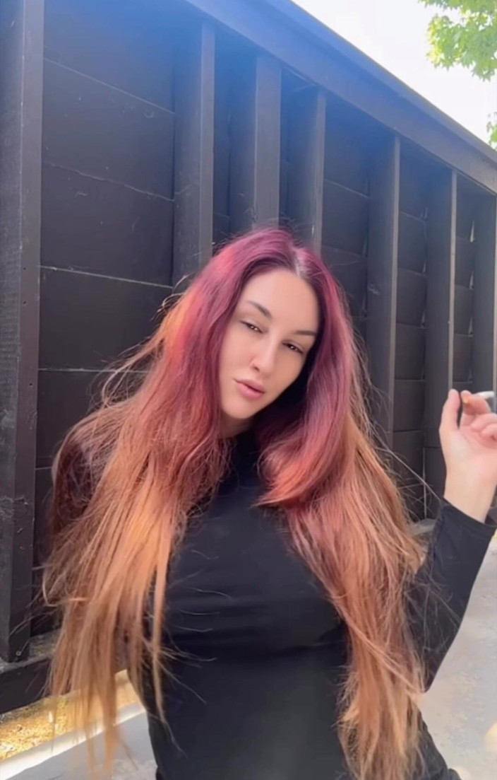 Artemisia Love: itaalvi bare stan vaali milf(chodne laayak mammi) artemisia ko aautdor...