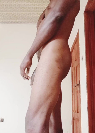 Londiq boys: ก้นดําใหญ่ไร้เดียงสา