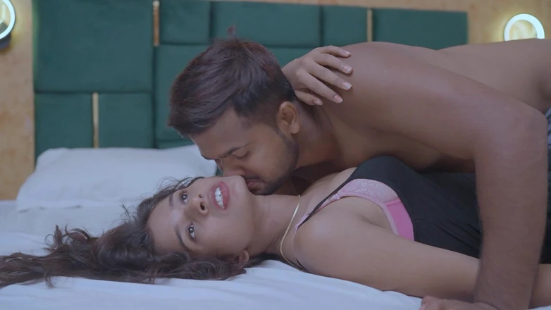 Pyari gudiya: Le di sorpresa a la esposa y tuve buen sexo...